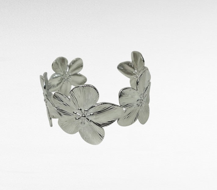 Manchette Fleur Dorée – Acier Inoxydable Élégante & Féminine - Chic et sublime by sz