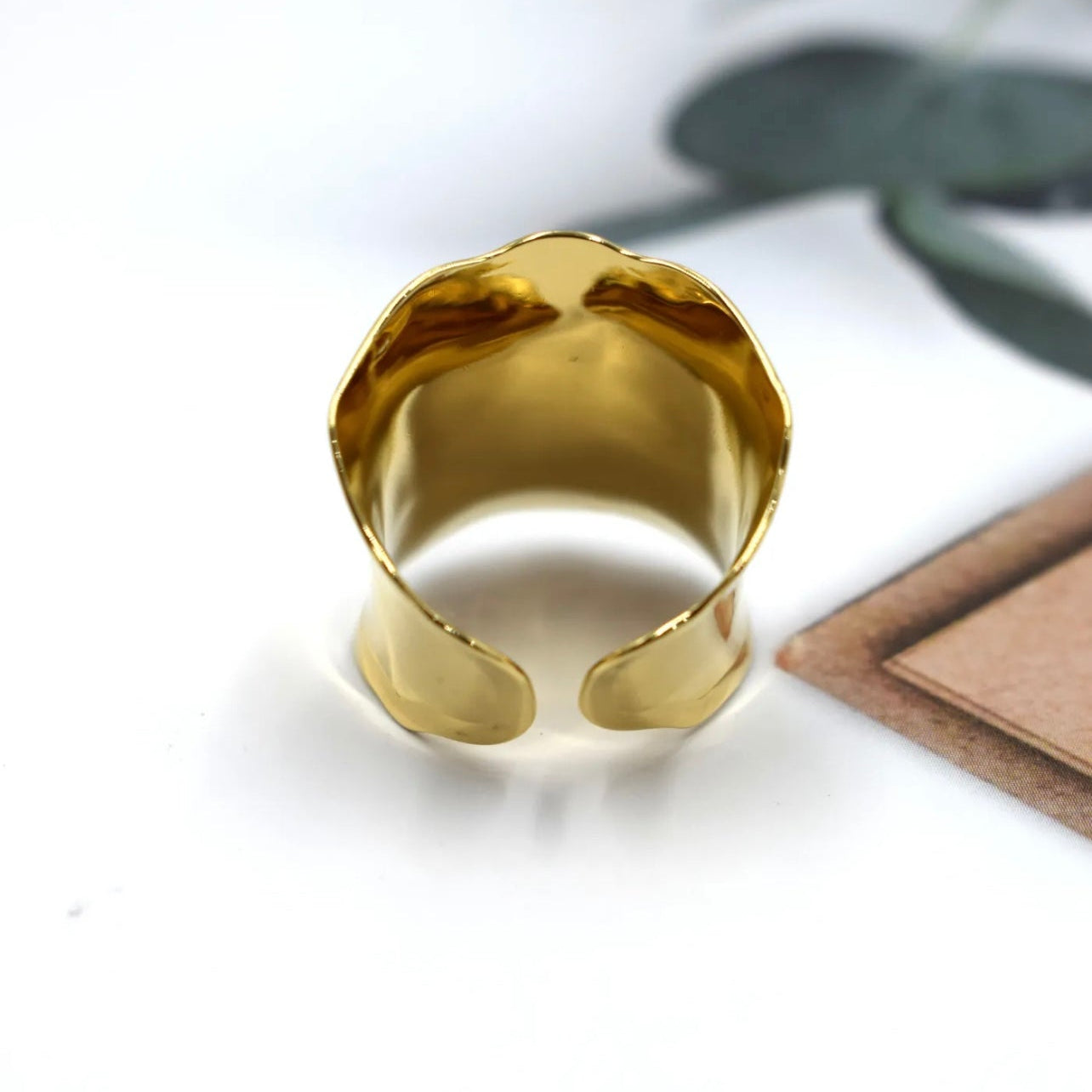 Bague Sanaa – Acier inoxydable effet miroir | Minimalisme sculpté & allure affirmée - Chic et sublime by sz