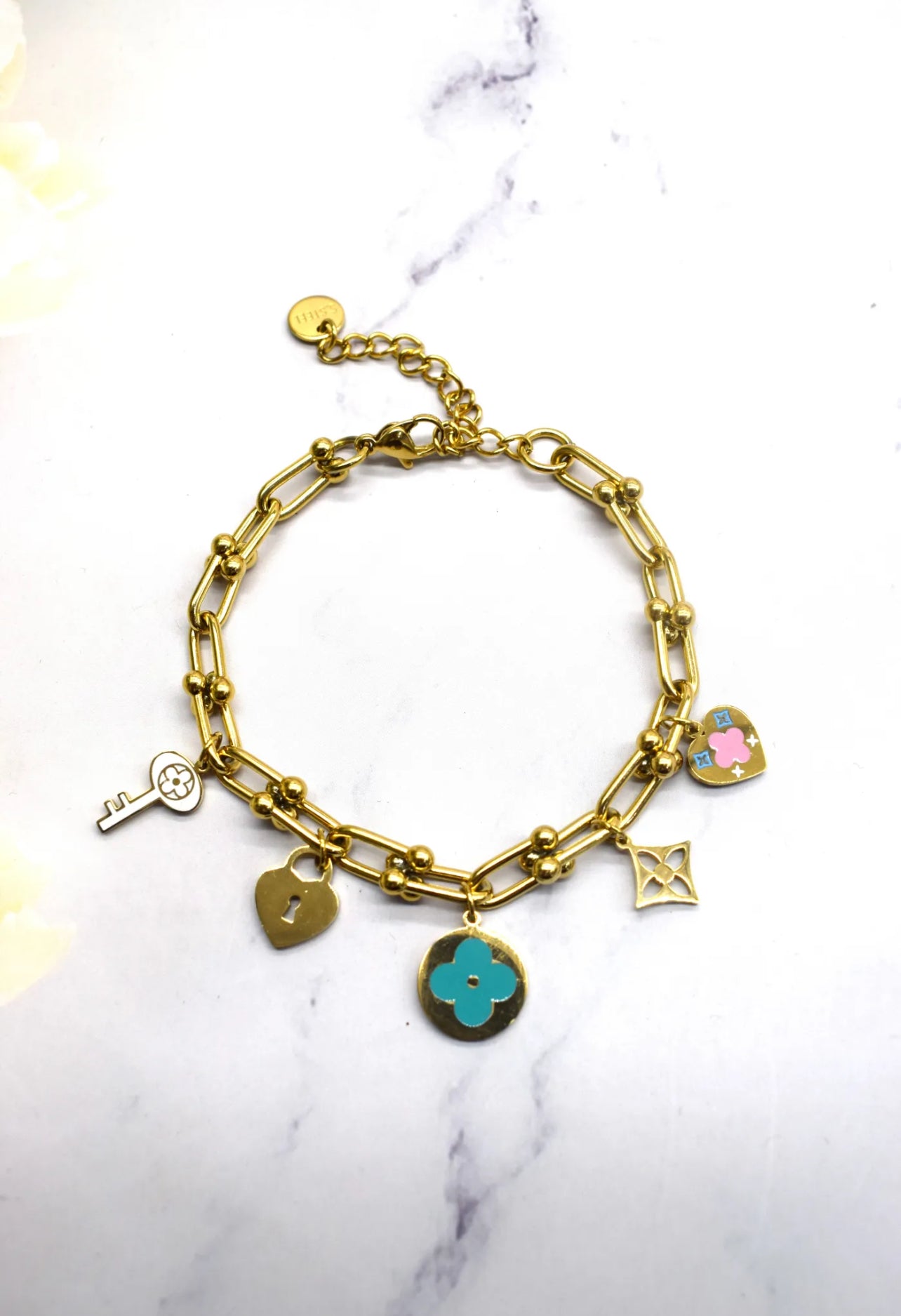 Bracelet “Charms Évasion” - Chic et sublime by sz