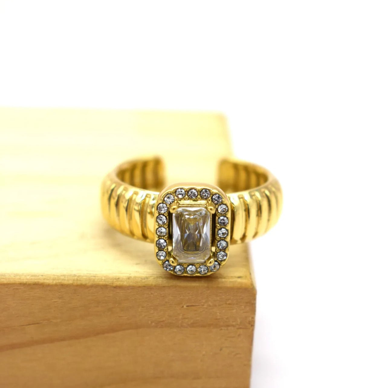 Bague GIULIA – Brillance précieuse et allure royale - Chic et sublime by sz
